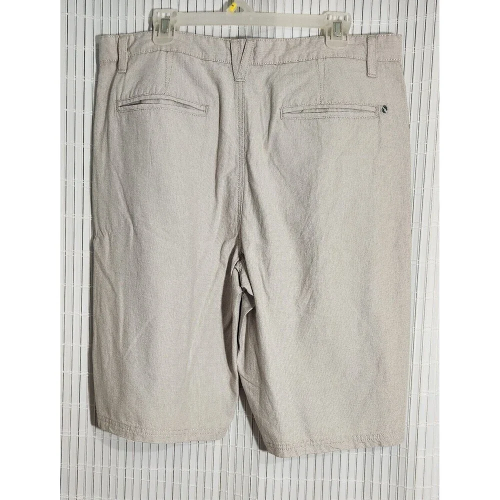 Hang Ten Shorts Size 36 Color Beige 100% Cotton With Pockets